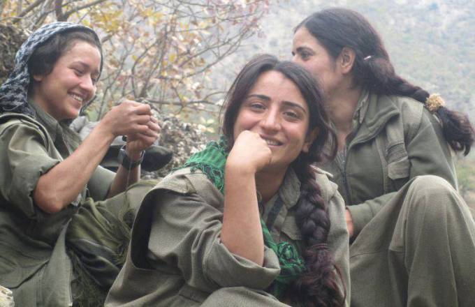Guerreras kurdas